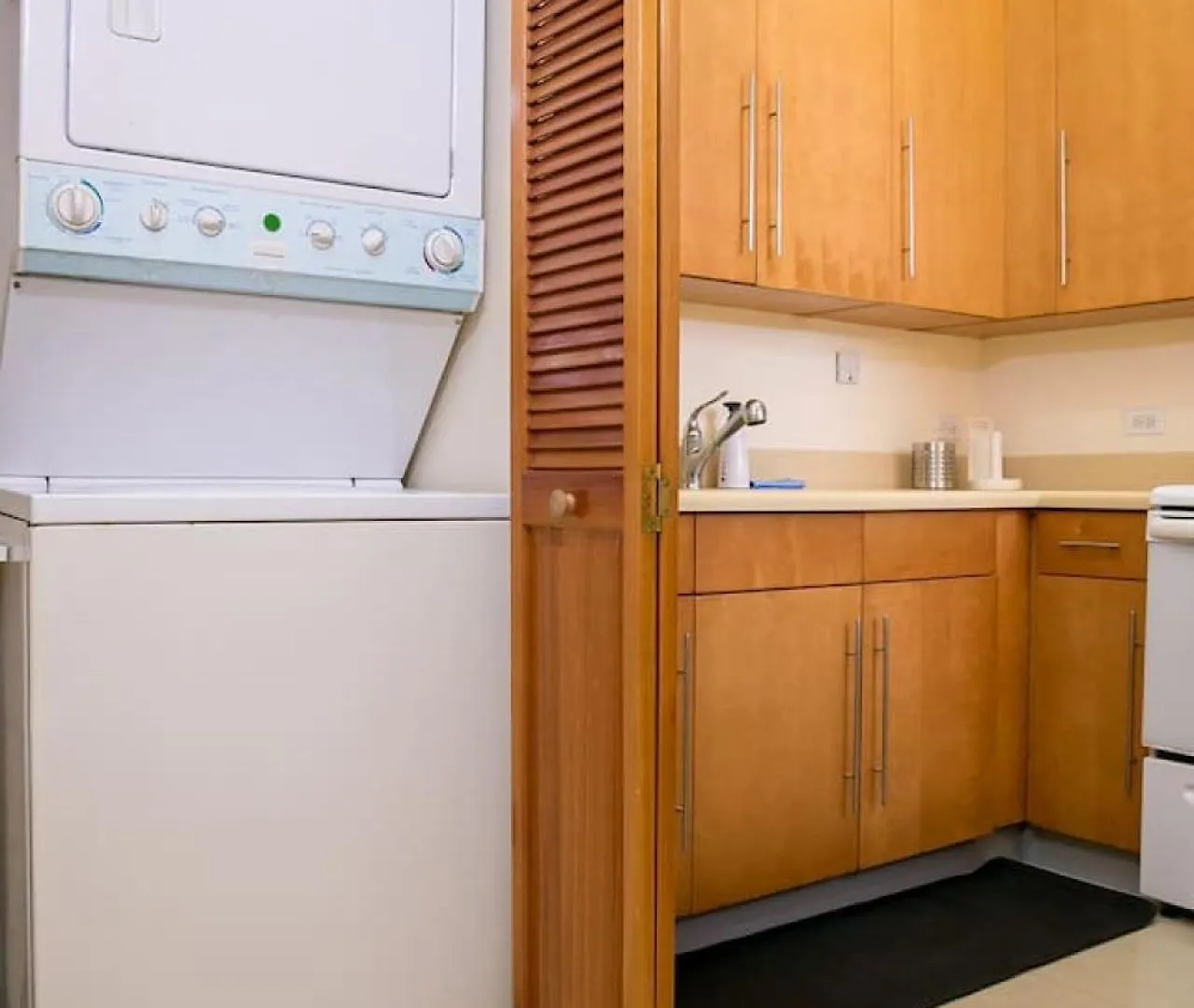 Appartamento Ctbh At Argyle Apt 3 - 1-Bedroom W Pool Kingston